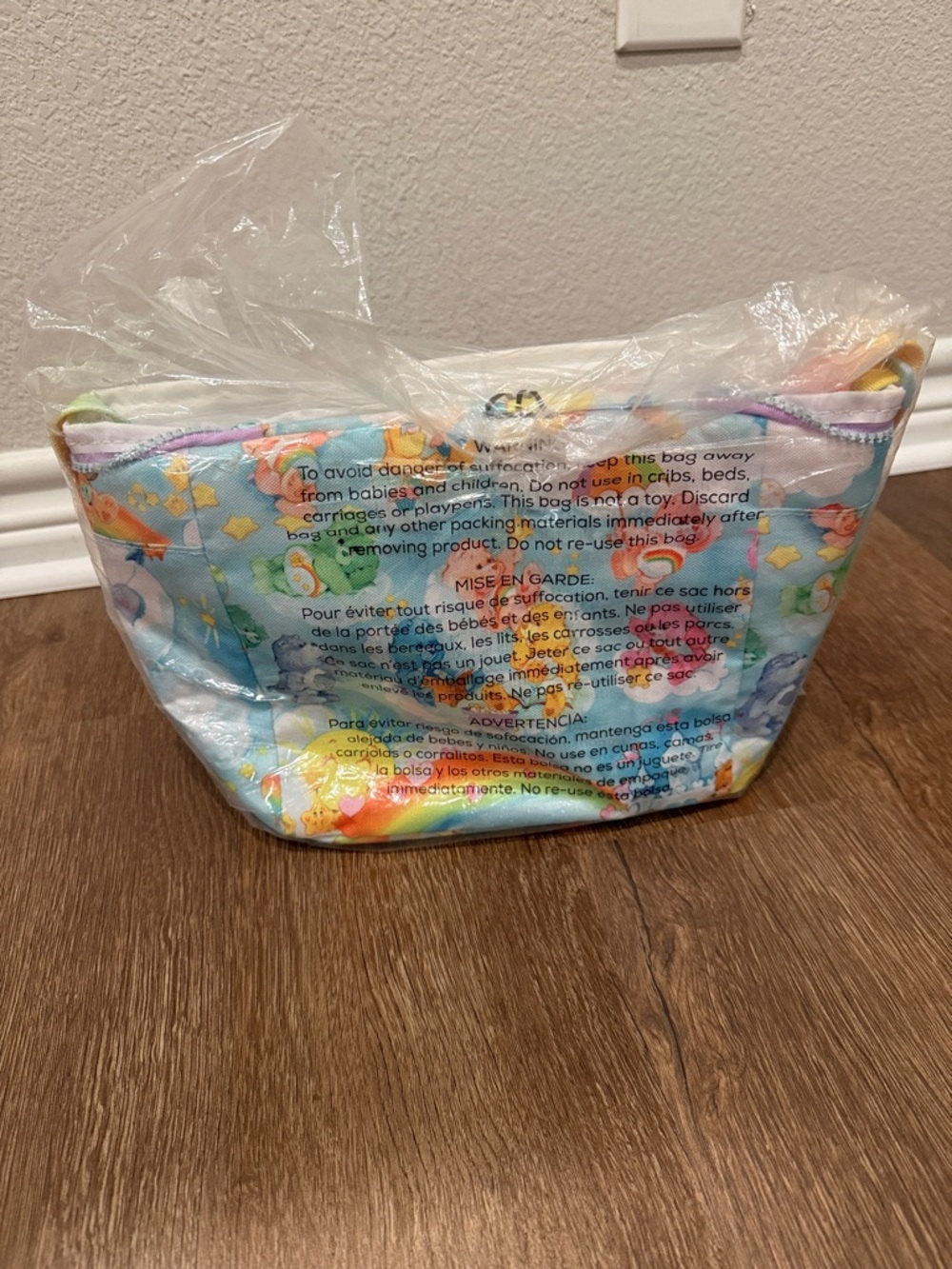 NWT Igloo X The Care Bears Clouds Square Lunch Bag 9 Can - Picture 4 of 5